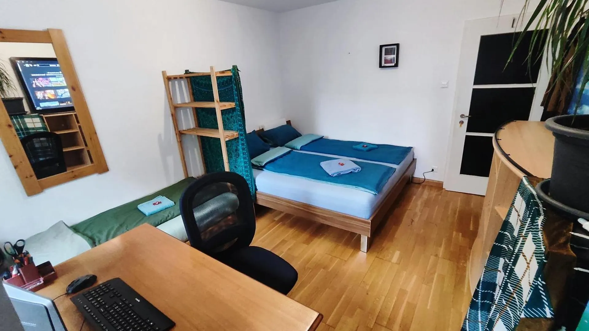 Apartment Cozy Central Home With Balcony Basel